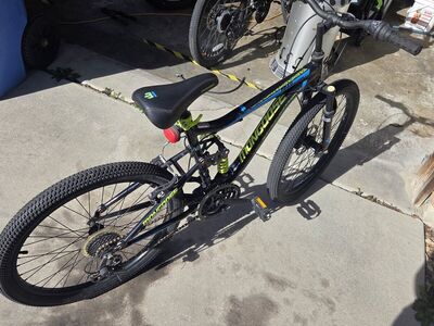 mongoose 21" 21 speed mtn bike