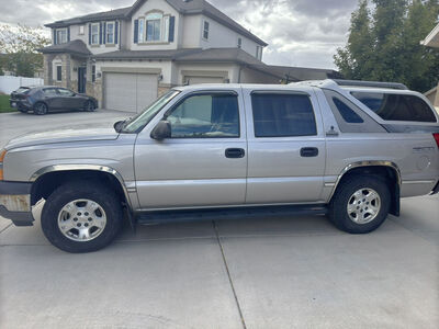 2005 CHEVROLET AVALANCHE