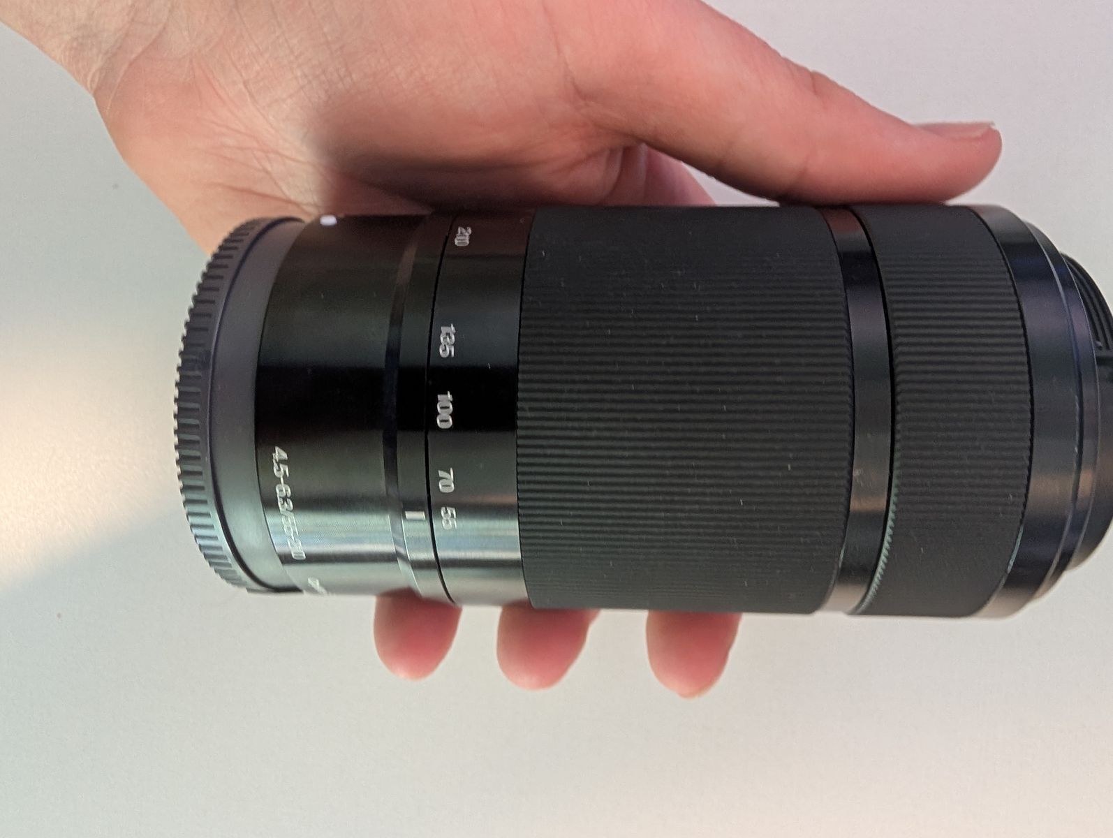 Sony E 55-210mm f/4.5-6.3 OSS Lens