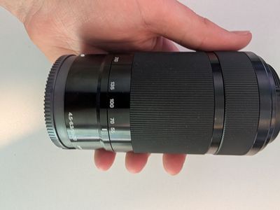 Sony E 55-210mm f/4.5-6.3 OSS Lens