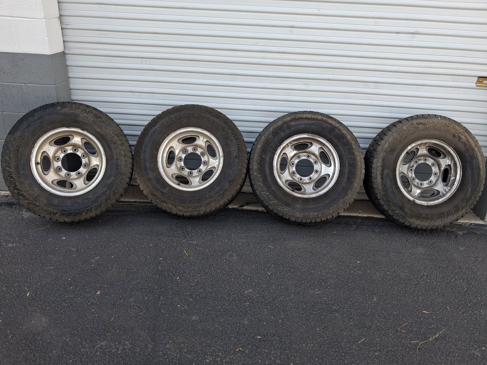 Sumitomo Encounter AT Tires LT265/75R16 8-Lug Aluminum Wheels Set of 4 Fair