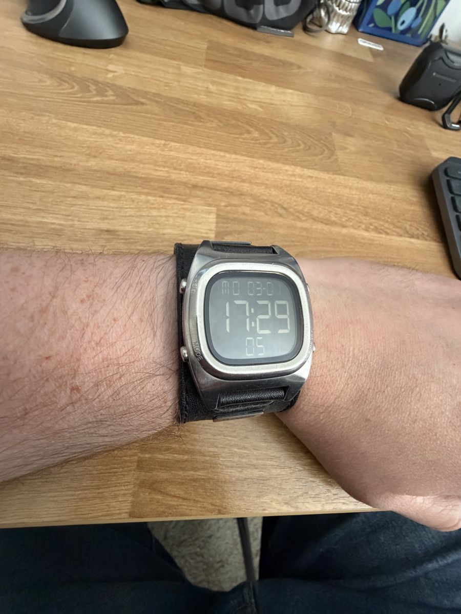 Nixon Watch