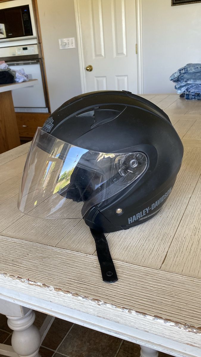 Harley-Davidson HD-H04 DOT Certified Motorcycle Helmet - Matte Black with Visor