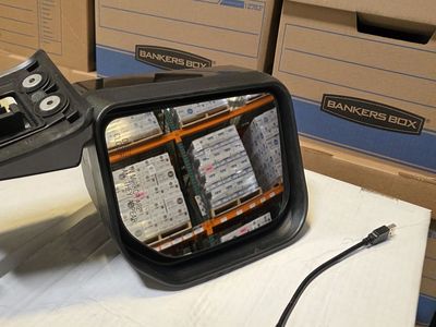 UNUSED Passenger Side Mirror TY FJ Cruiser 07-14