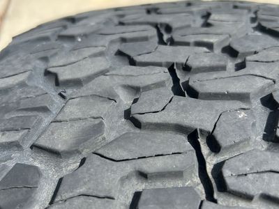 LT 285/65r18 BFG all Terrain (4 Of Them)