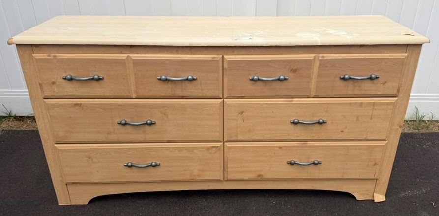 Dresser
