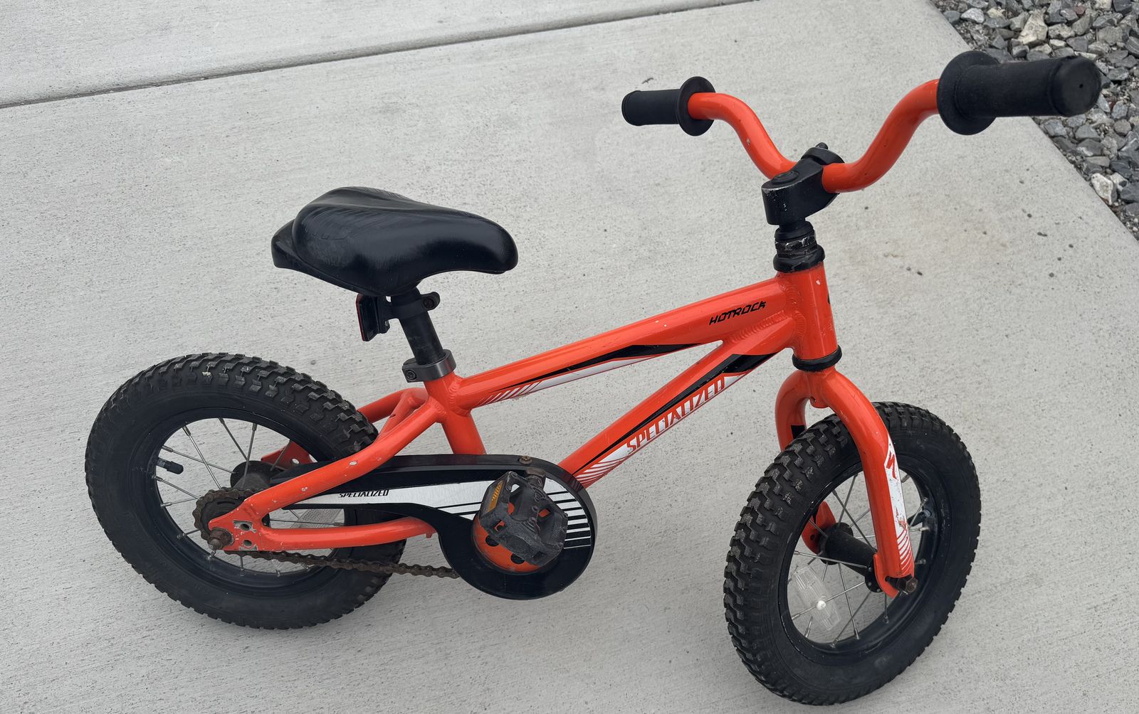 12 Specialized HotRock Kids bike