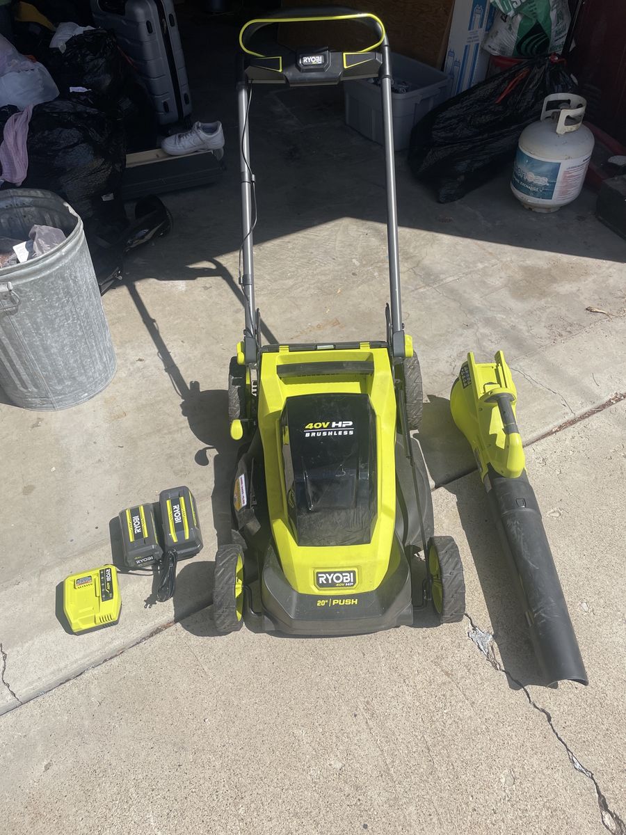 20” Ryobi brushless 40v Lawn Mower and Blower (2 batteries and 1 charger included)