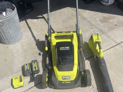 20” Ryobi brushless 40v Lawn Mower and Blower (2 batteries and 1 charger included)