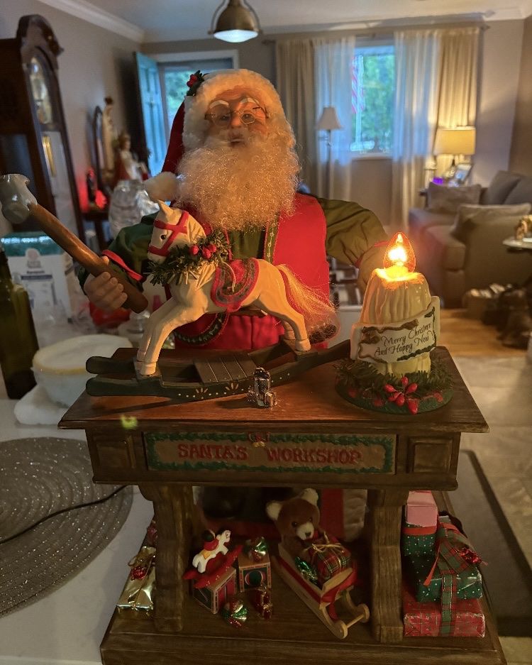 Vintage 1993 Animated Santa