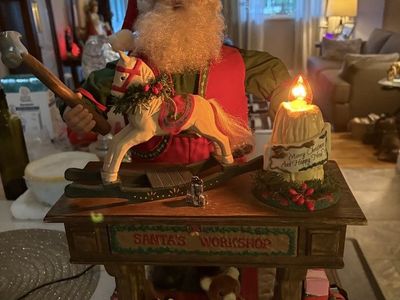 Vintage 1993 Animated Santa