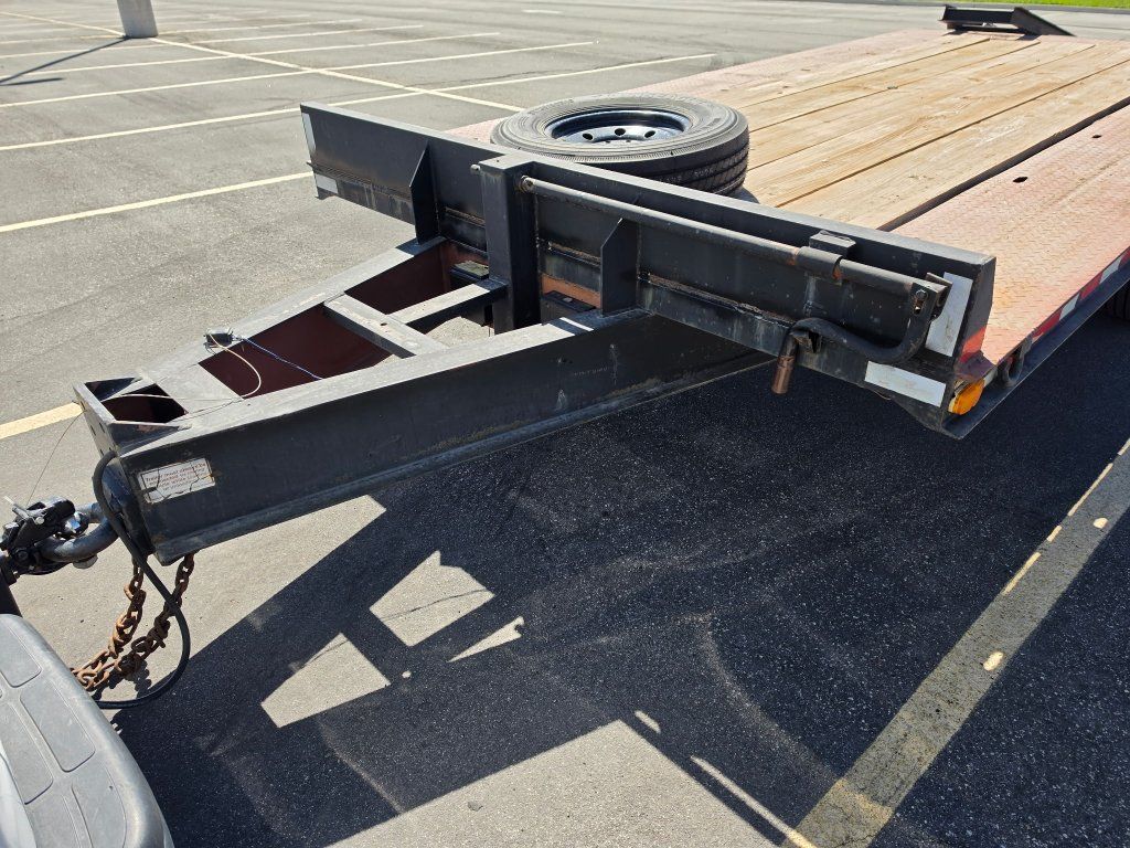 Main image 6