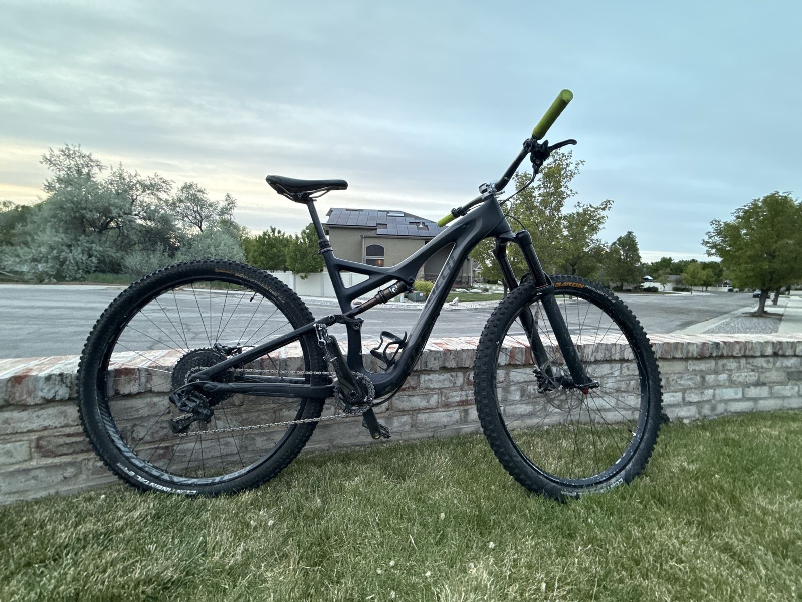 Specialized Stumpjumper Carbon - Lightweight