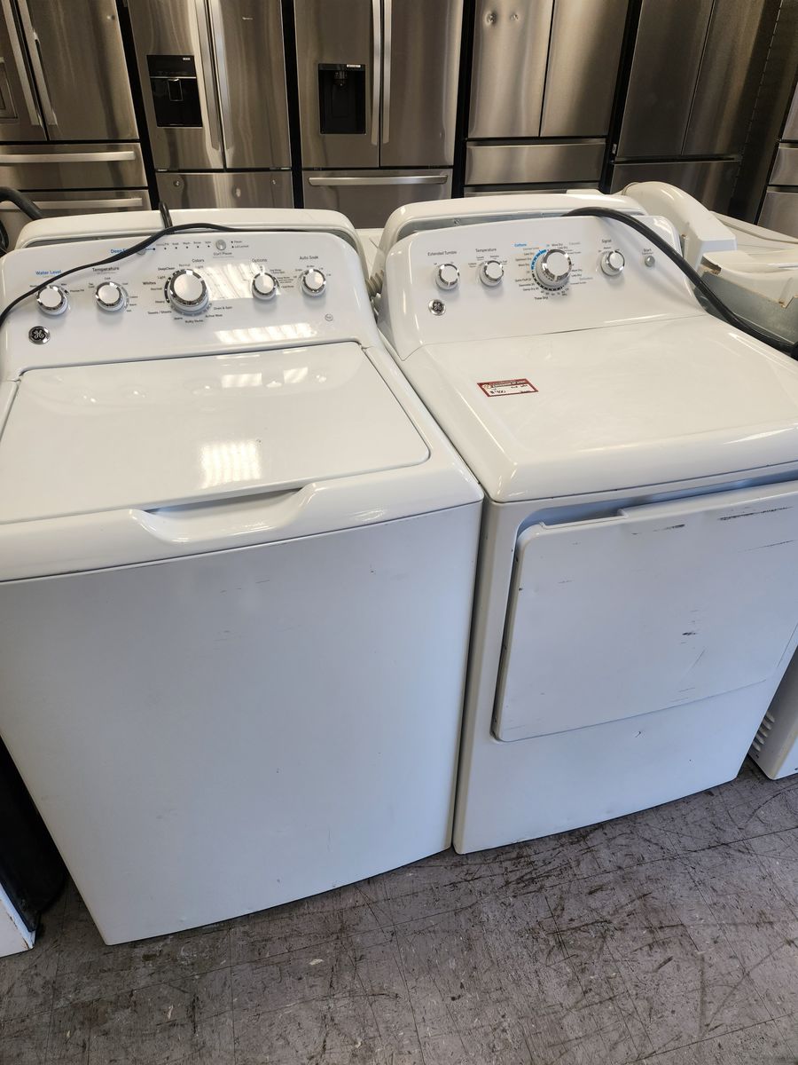 GE White Washer and Dryer Set Top Load