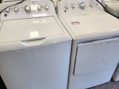GE White Washer and Dryer Set Top Load