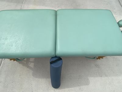 folding massage table