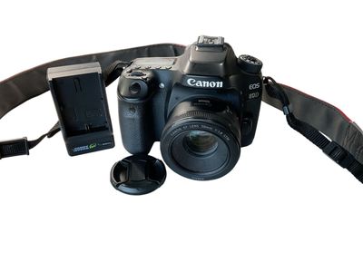 Canon EOS 80D DSLR Camera with 50mm f/1.8 STM Lens and Charger E75014456