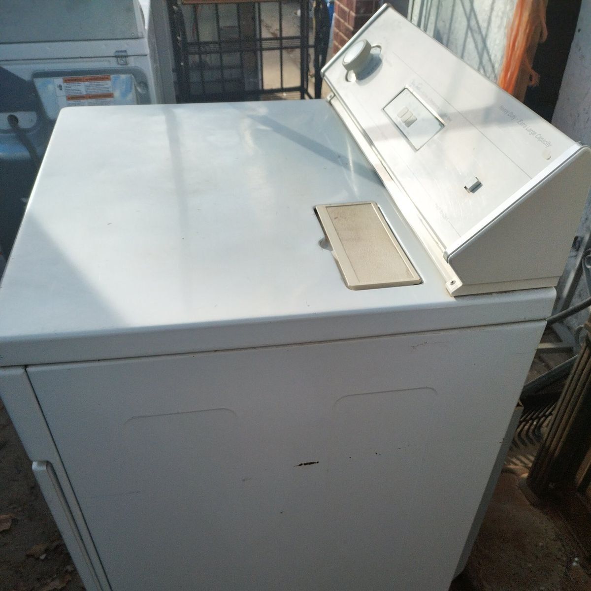 WHIRLPOOL EXTRA LARGE CAPACITY DRYER