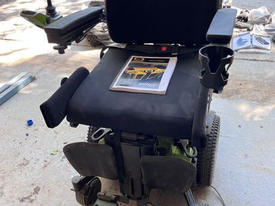Quantum 6 Edge 2.0 Power Wheelchair