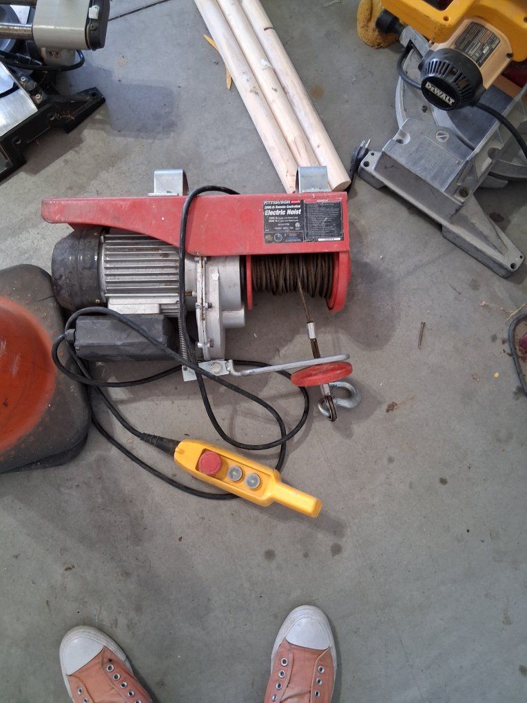 Pittsburgh Electric Hoist - Wired Remote