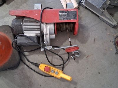 Pittsburgh Electric Hoist - Wired Remote