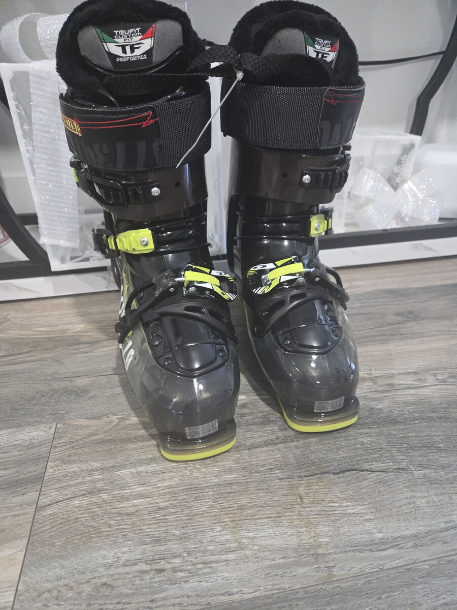 *****BRAND NEW 'DALBELLO ski boots size 26.5 307mm'