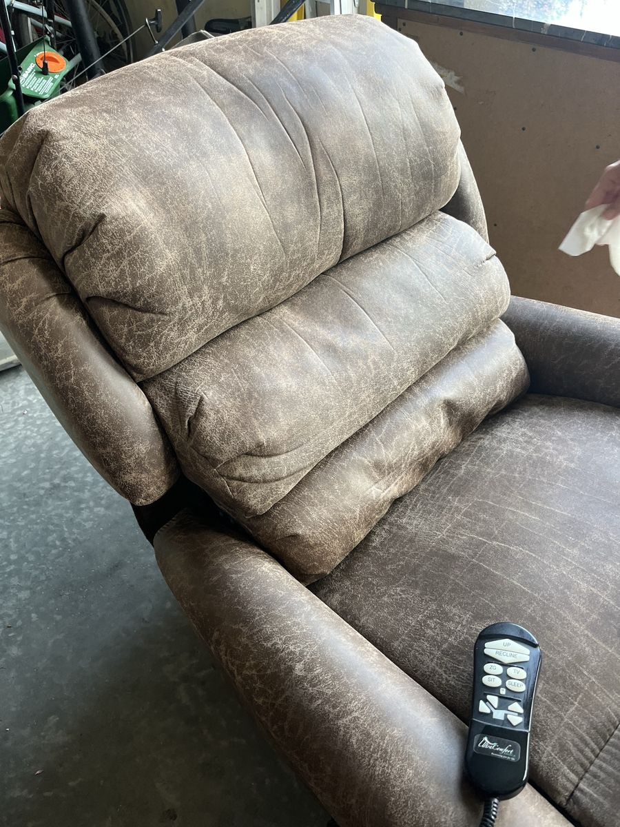 Ultra Comfort power lift chair Dark Brown