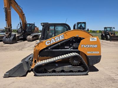 2022 Case TV370B