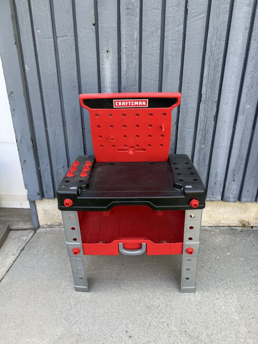 Tool bench