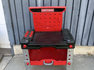 Tool bench