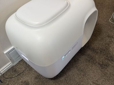 Pet Snowy Robo Litter Box
