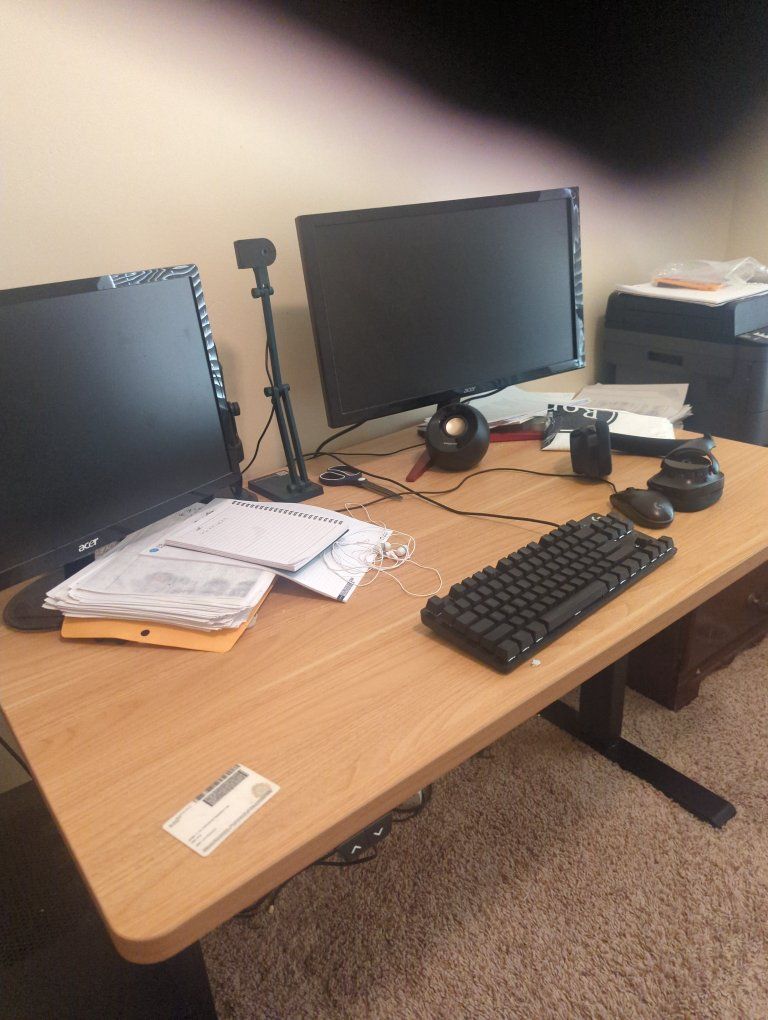 Standing desk