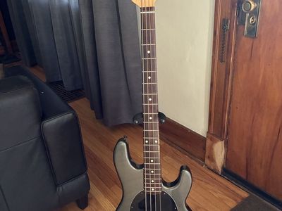 Ernie Ball Music Man Stingray Bass