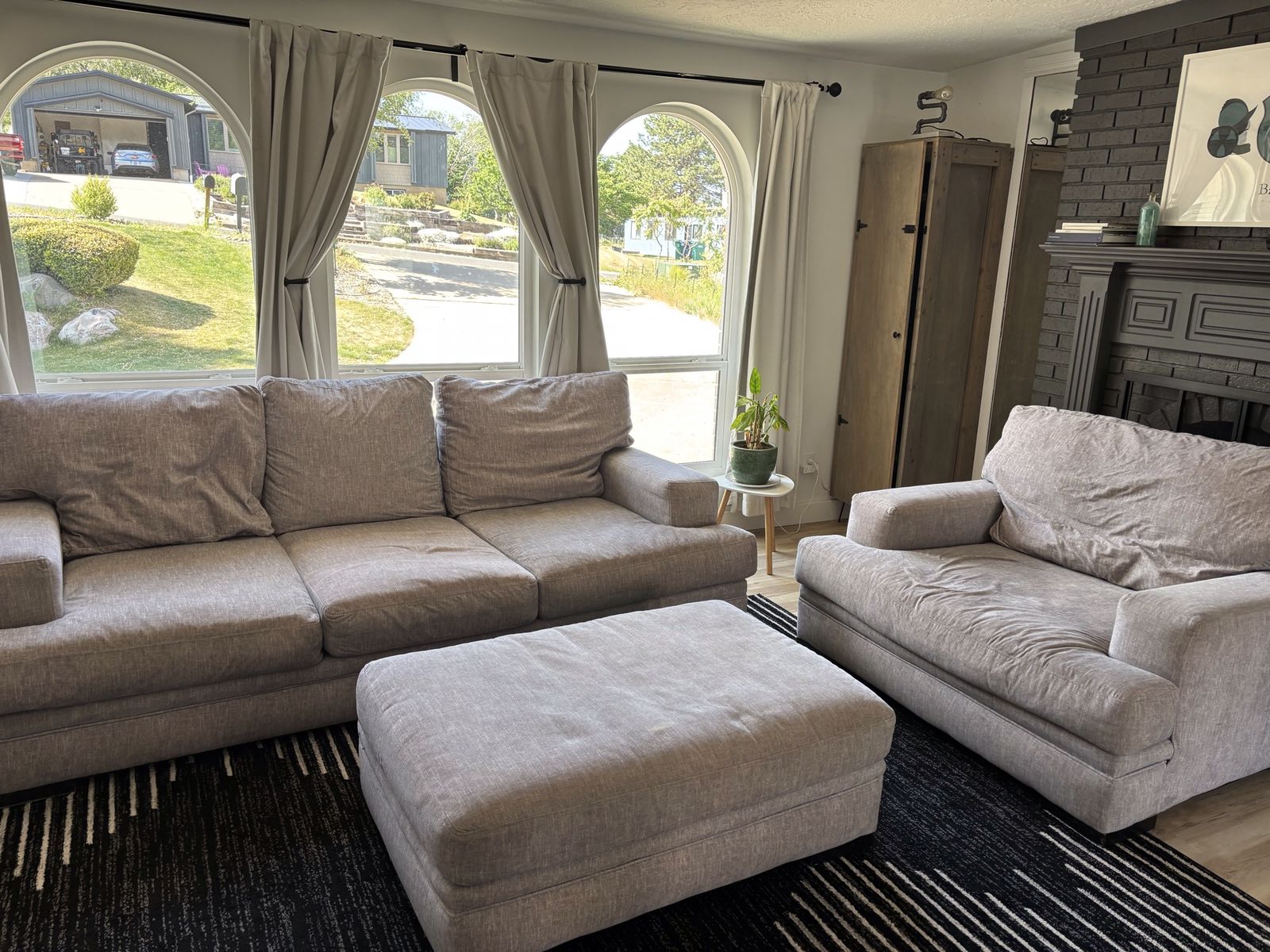 Piccolo couches