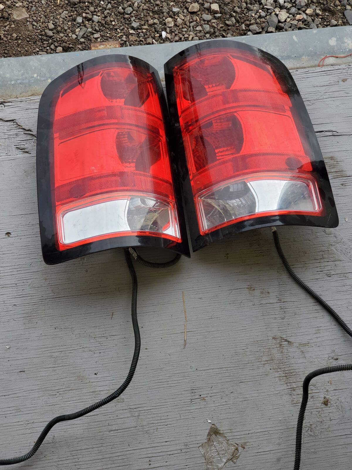 2009-2014 GMC Sierra Tail Light Set