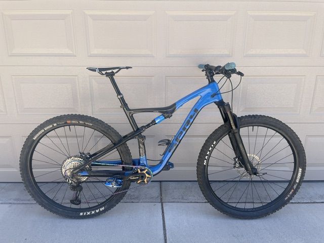 2022 Spry Centaurus Carbon (Large)