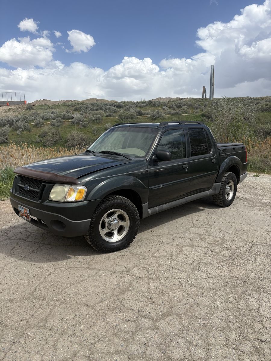 2004 Ford Explorer Sport Trac XLS