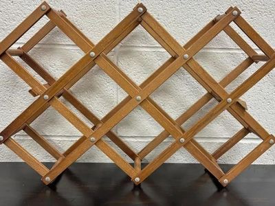 Folding Wooden 8 Bottle Wine Rack - Space Saving Accordion Design