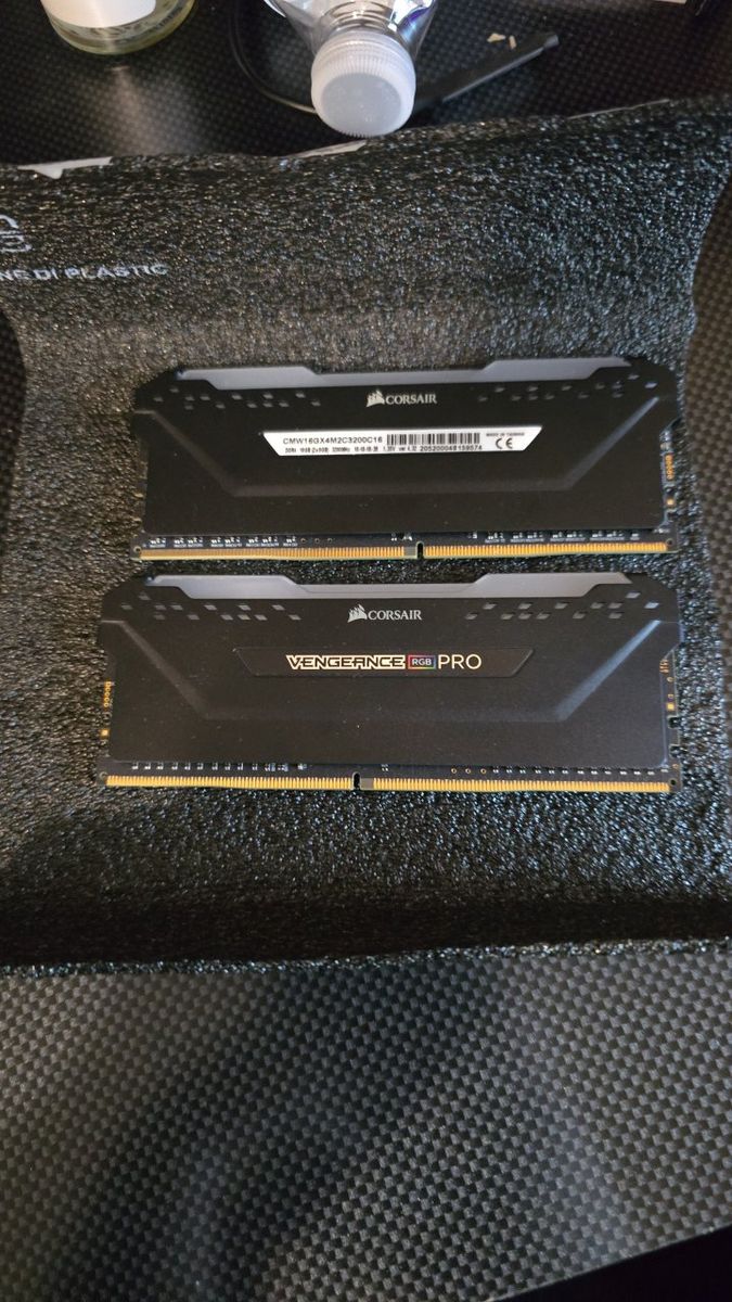 Corsair Vengance Pro DDR4 16GB