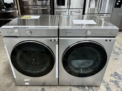 SAMSUNG BESOKE SMART WASHER & DRYER SET