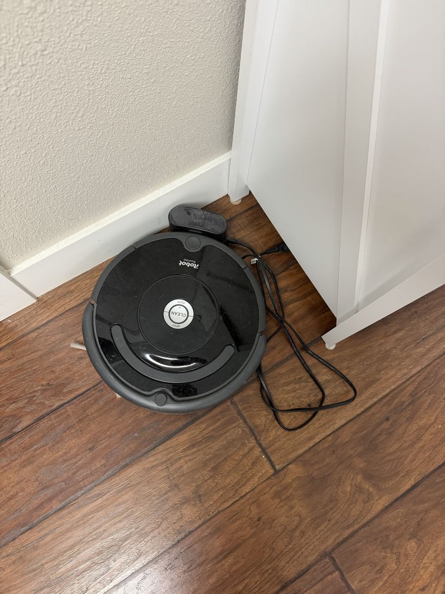 Roomba robot vacuum for sale
