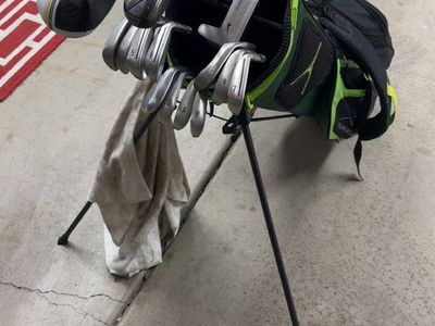 Left Handed Golf Clubs