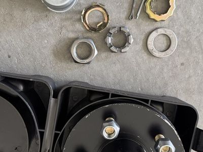 2 New Trailer Hub Kit with Bearings, Lugs, and Dust Cap