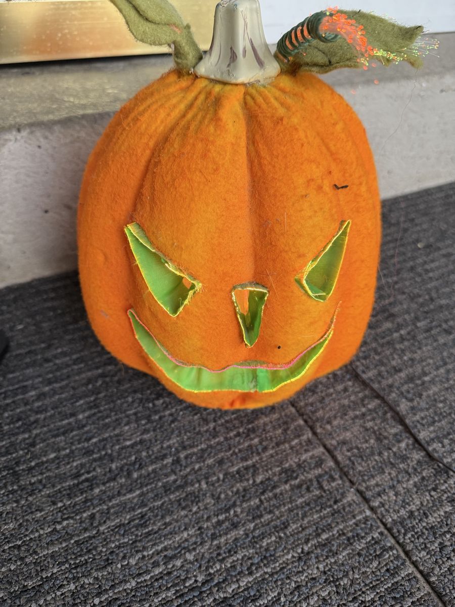Light Up Jack-O-Lantern Pumpkin Halloween Decoration
