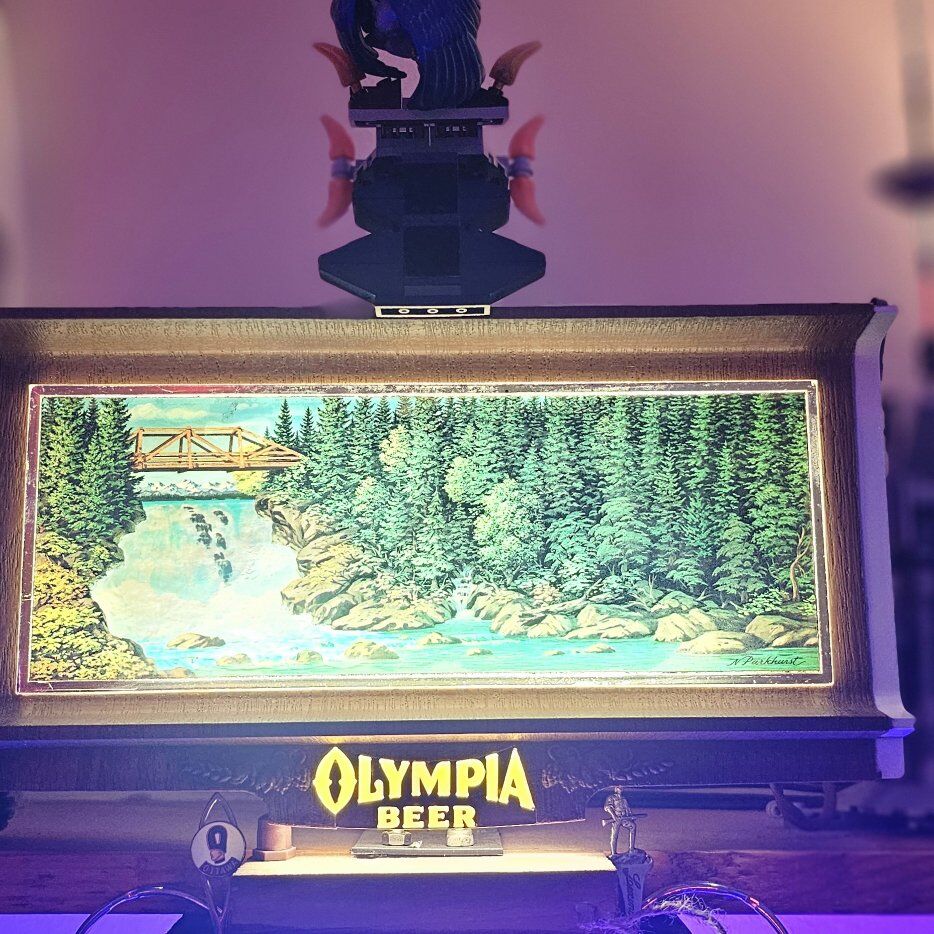 VTG Olympia Beer Lighted Motion Waterfall Sign
