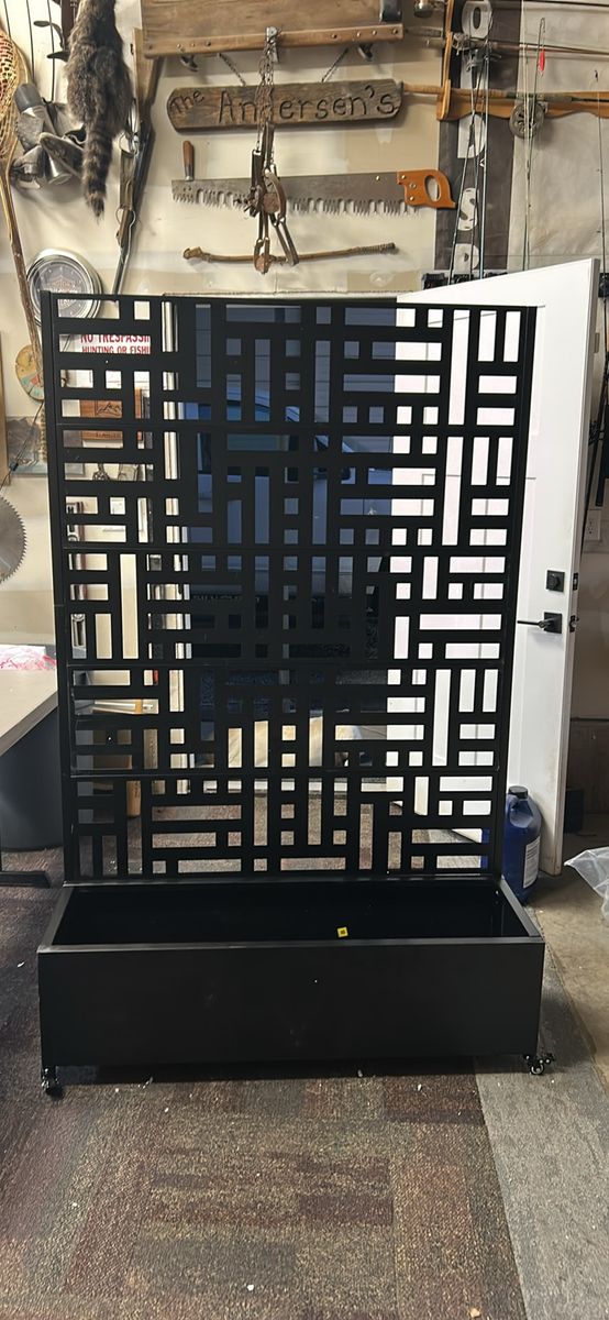 Geometric Pattern Planter Privacy Screen Metal Black Decorative Outdoor Indoor Patio