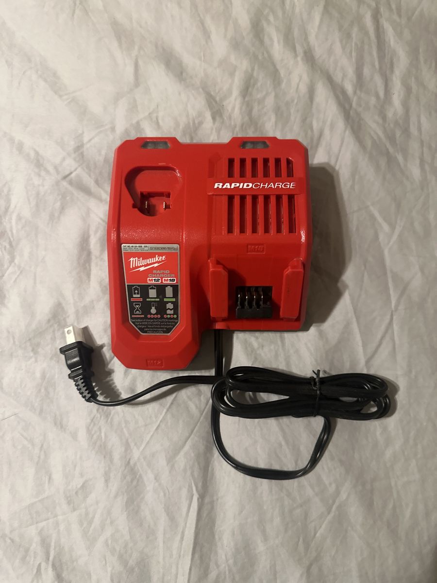 Milwaukee M12/M18 Rapid Charger - Dual Voltage Battery Charger