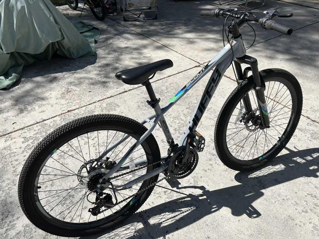 Huffy Scout 26 Mountain Bike