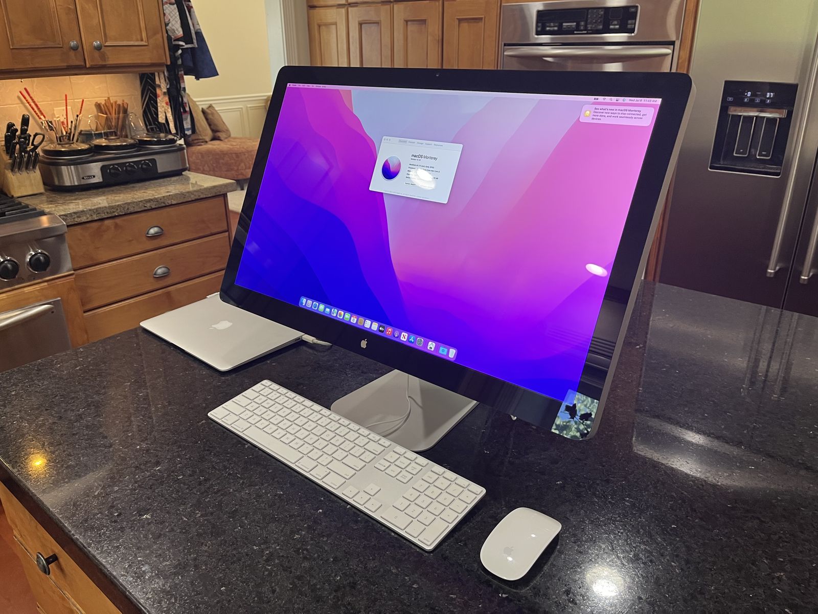 11" Macbook Air and 27" Thunderbolt Display Bundle!!!