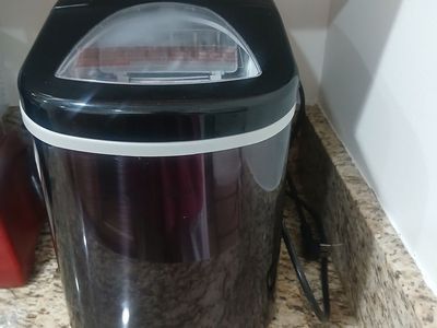 ICE MACHINE
